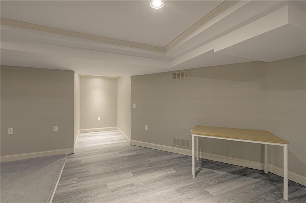 116 The Woodlands Drive — photo 40