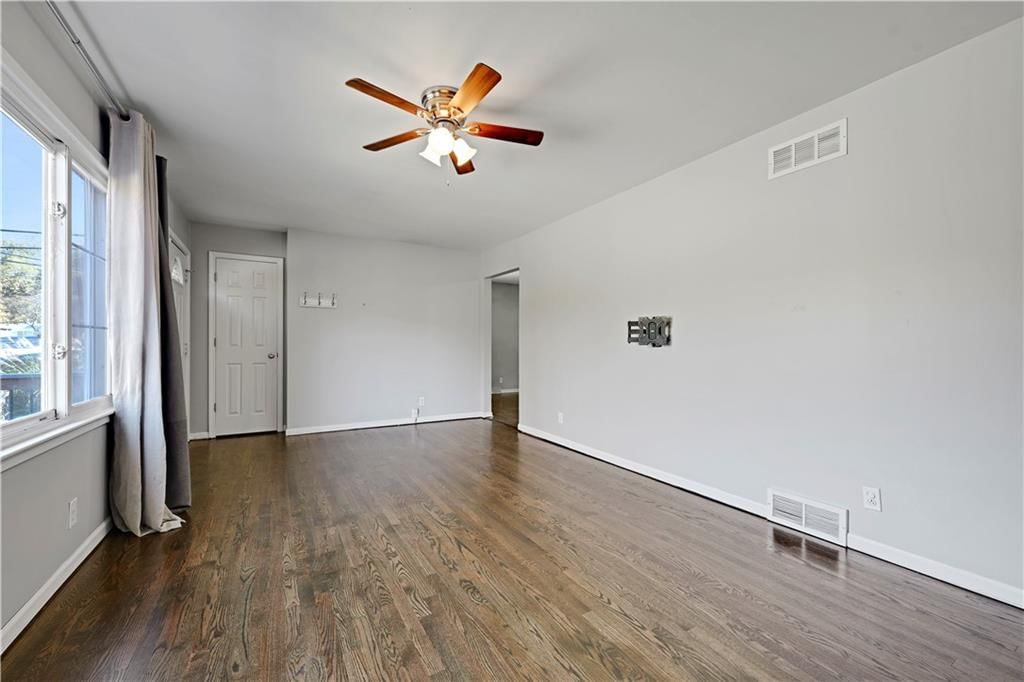 657 NE Russell Road — photo 15