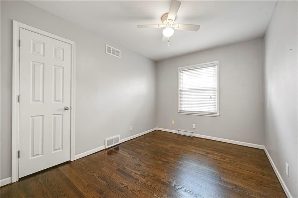 657 NE Russell Road — photo 17