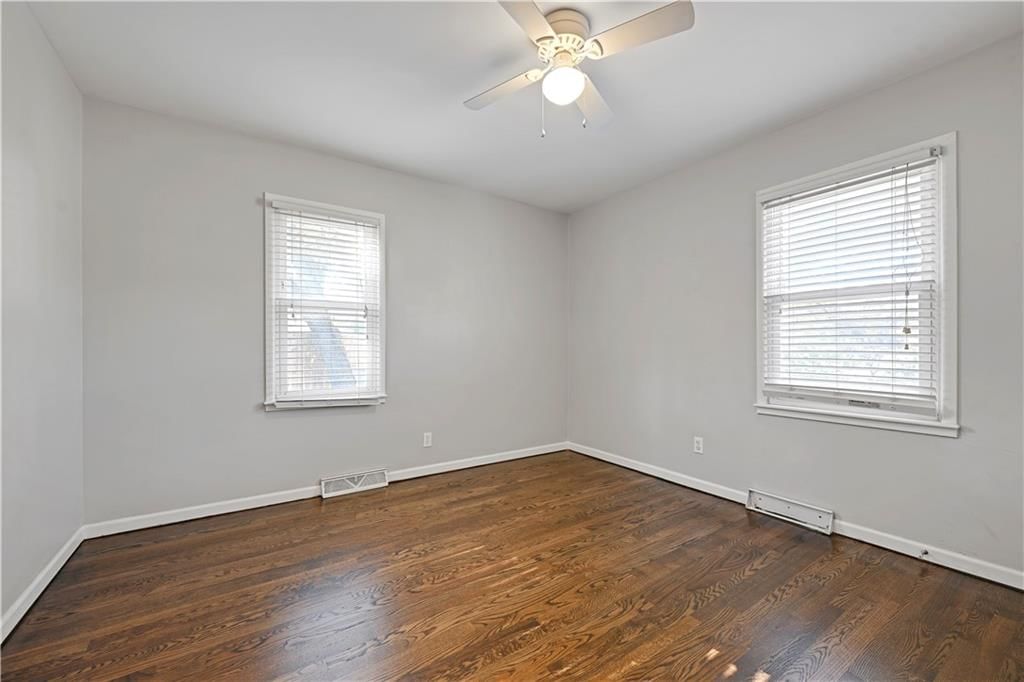 657 NE Russell Road — photo 18