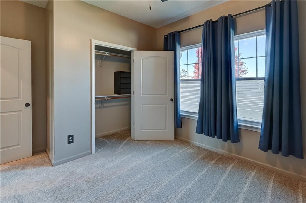 947 N White Oaks Lane — photo 30