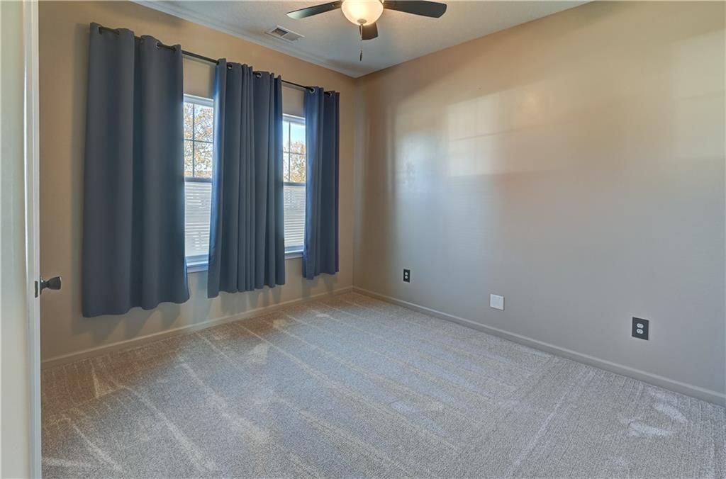 947 N White Oaks Lane — photo 31