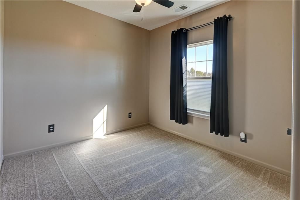 947 N White Oaks Lane — photo 32