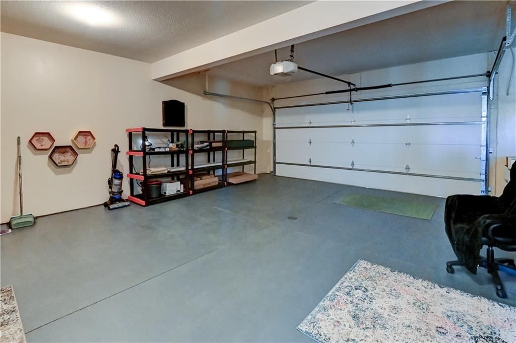 947 N White Oaks Lane — photo 34