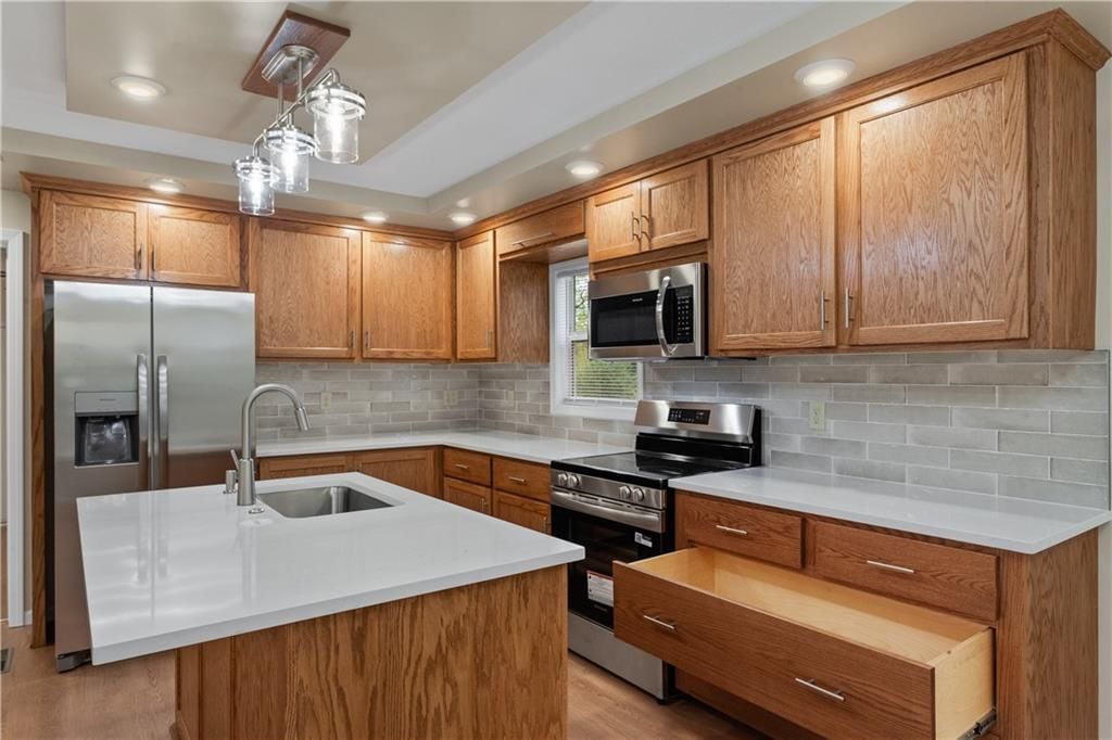 730 E Cambridge Road — photo 14