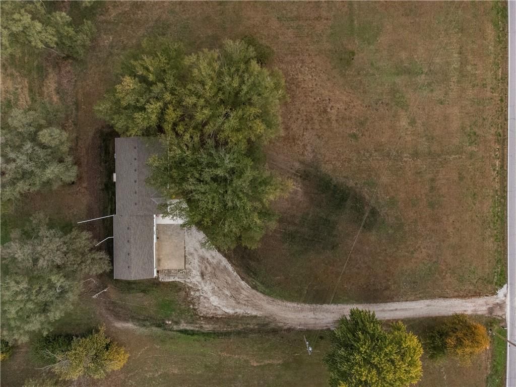 730 E Cambridge Road — photo 33