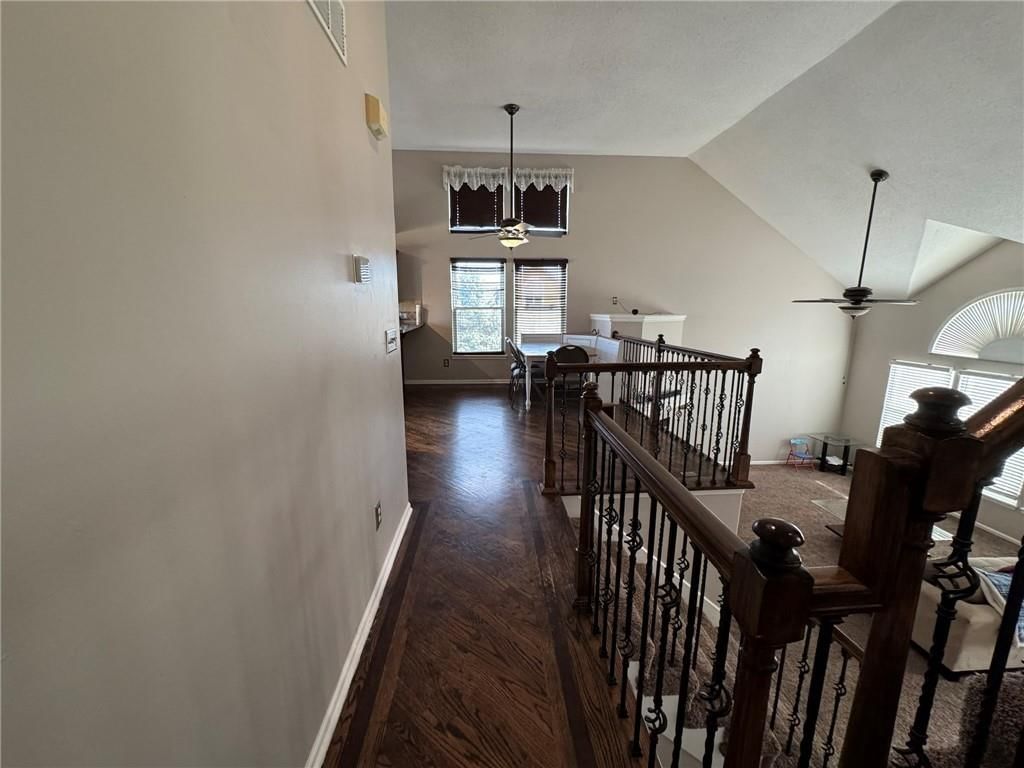 1010 Wiltshire Boulevard — photo 8