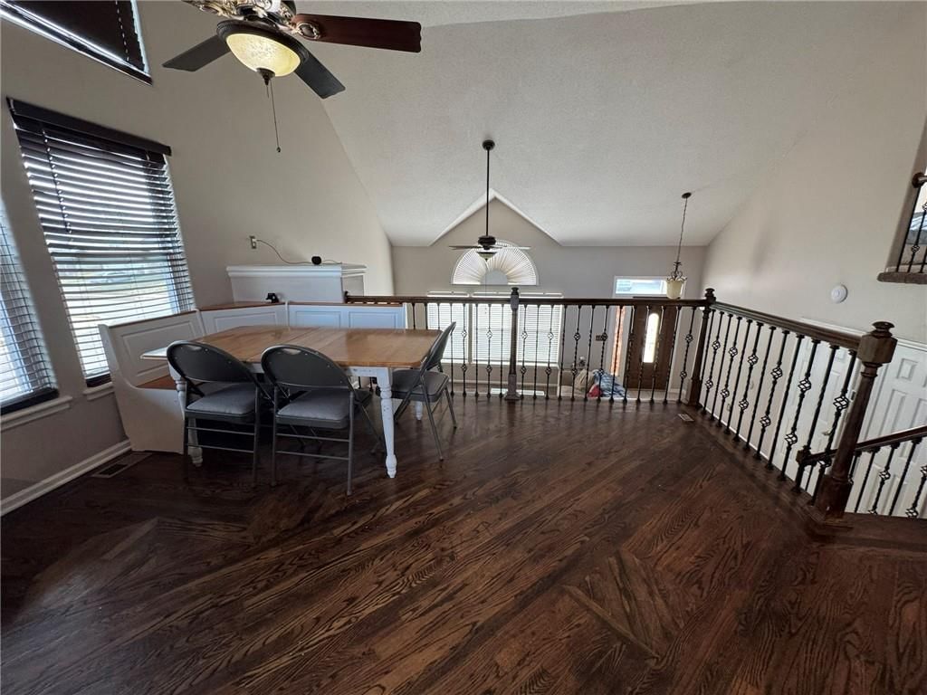 1010 Wiltshire Boulevard — photo 9