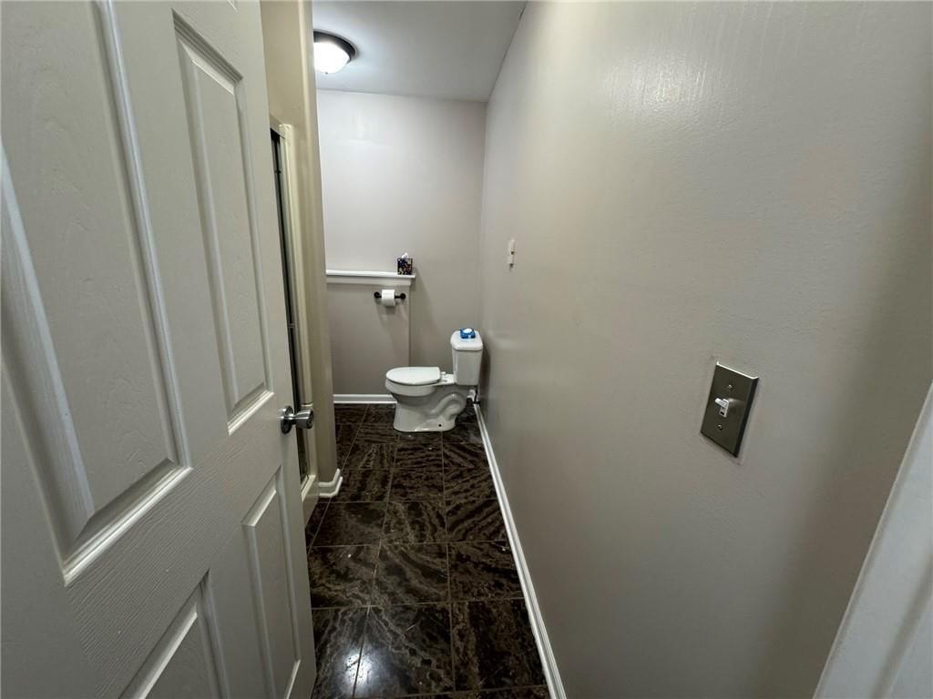 1010 Wiltshire Boulevard — photo 19