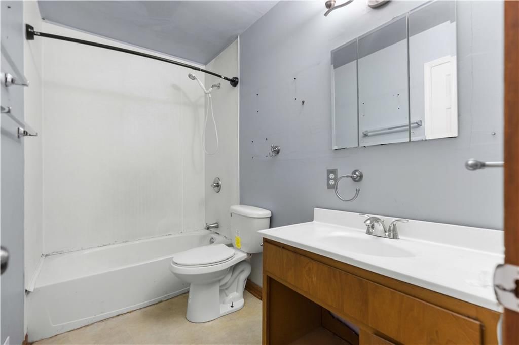426 NW 81st Street — photo 9