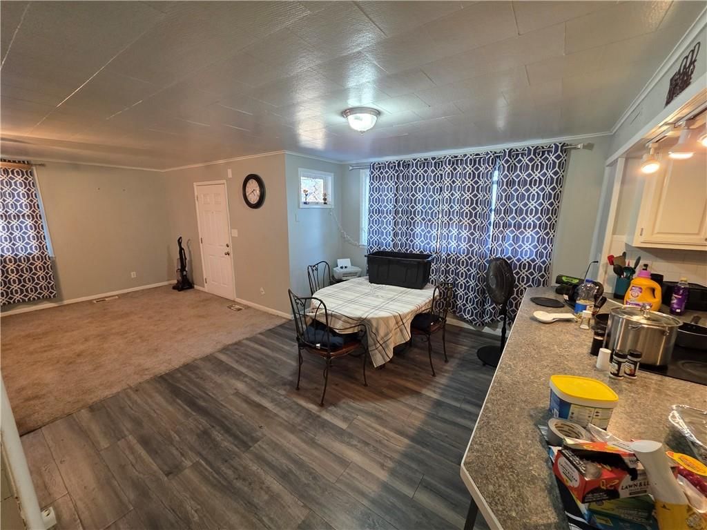 109 N McGee Street — photo 7