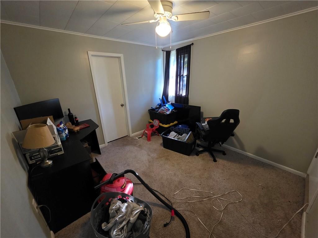 109 N McGee Street — photo 19