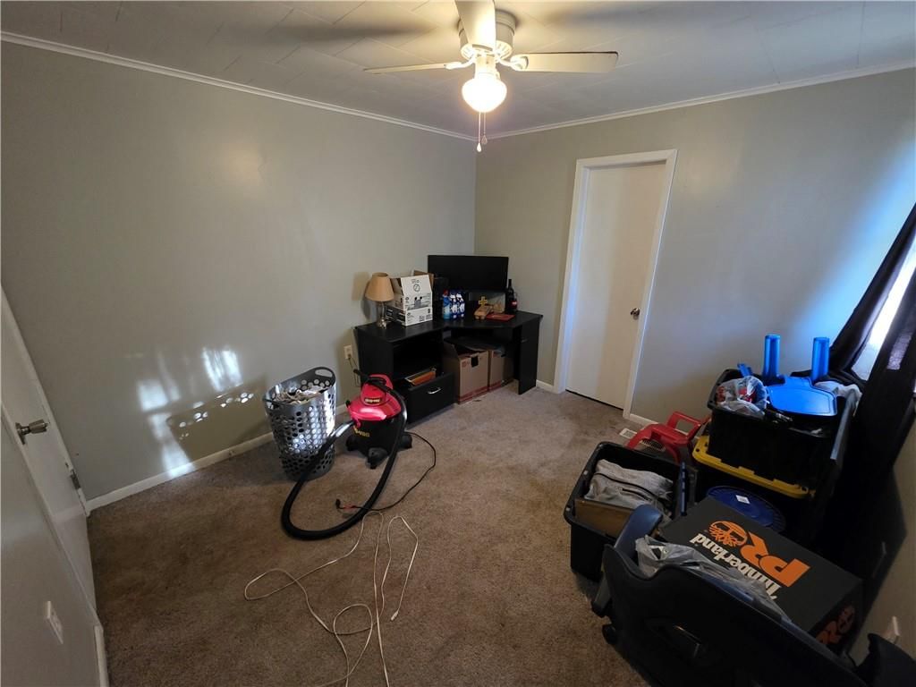109 N McGee Street — photo 20