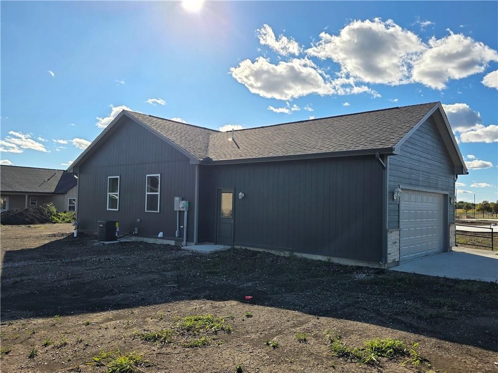 601 Pearl Avenue — photo 3