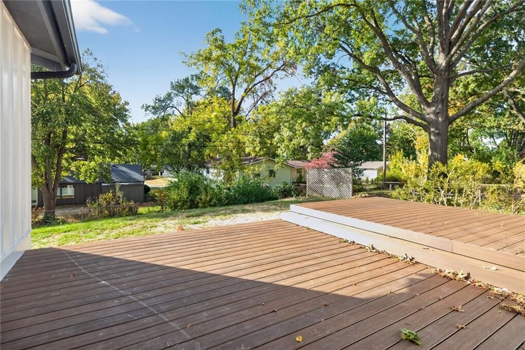 Photo 22 of 22 - 6009 W 87th Terrace