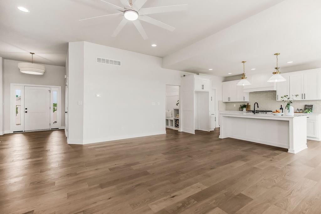 12800 S Foxborough Court — photo 5