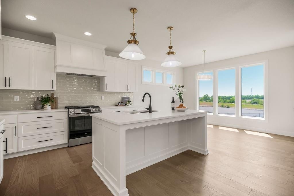 12800 S Foxborough Court — photo 8