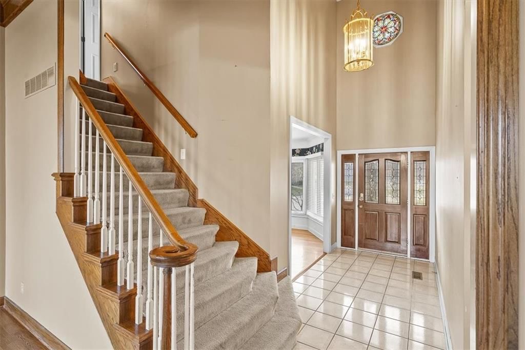 723 NW High Point Drive — photo 4