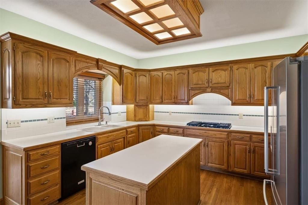 723 NW High Point Drive — photo 12
