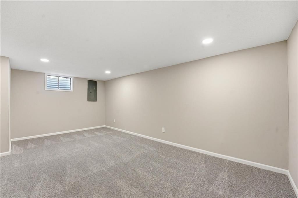 7904 Rosehill Road — photo 38
