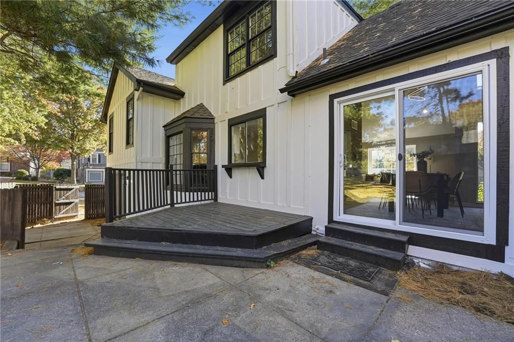 7904 Rosehill Road — photo 43