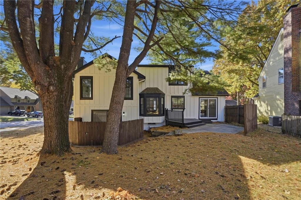 7904 Rosehill Road — photo 44