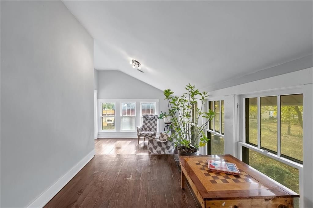 807 Highgrove Road — photo 13