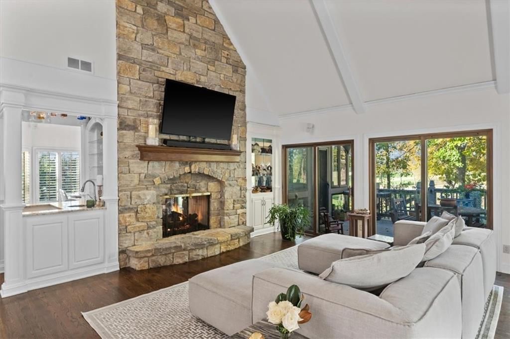 16750 S Village Drive — photo 9