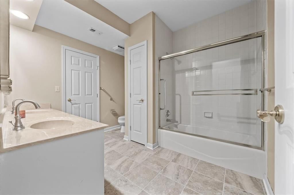 16750 S Village Drive — photo 41
