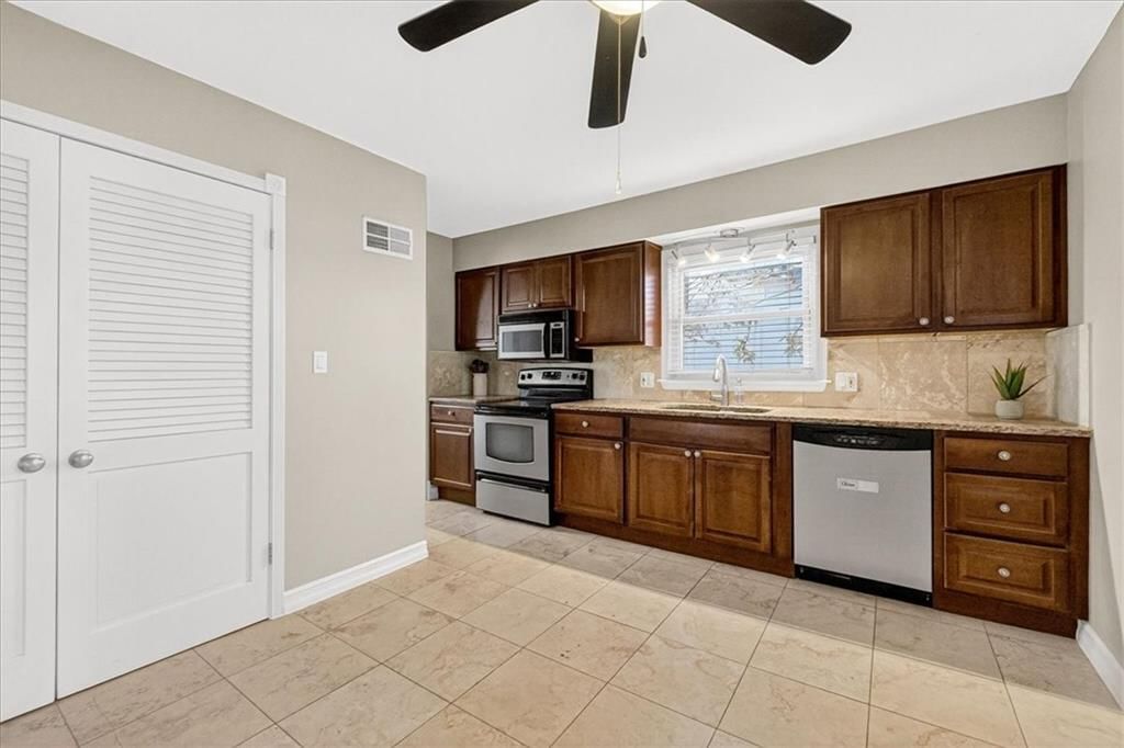 1408 E Oxford Place — photo 19