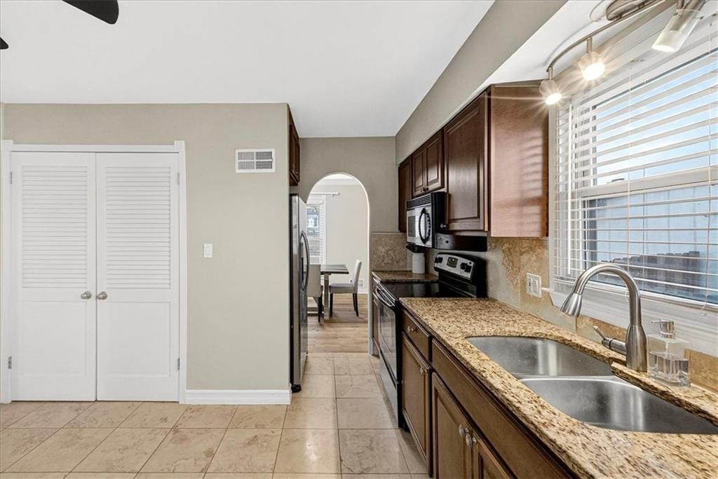1408 E Oxford Place — photo 21
