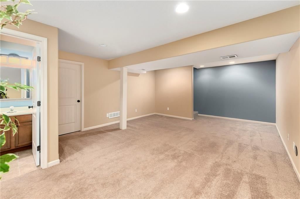 8843 Quill Street — photo 36