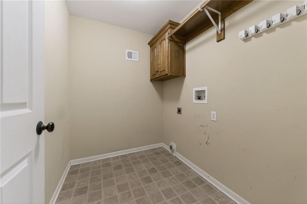 5004 NW 57TH Place — photo 24