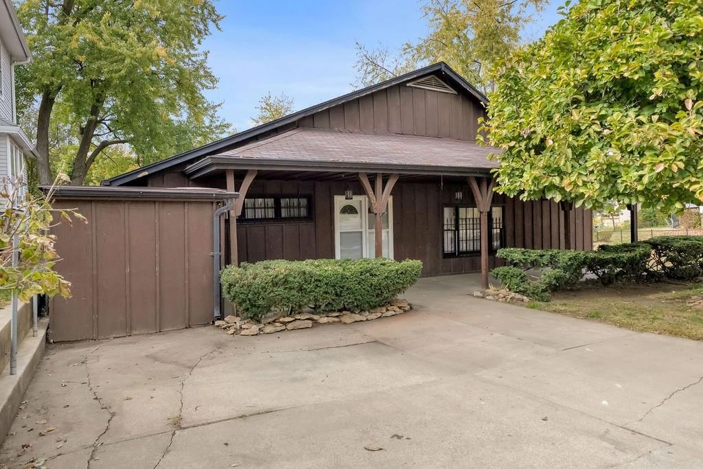 732 N 24th Street, St Joseph, MO