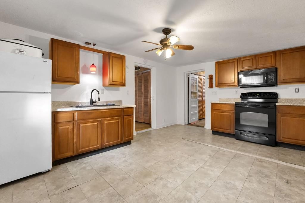 Photo 30 of 55 - 732 N 24th Street