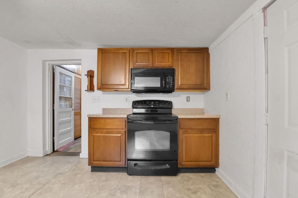 Photo 32 of 55 - 732 N 24th Street