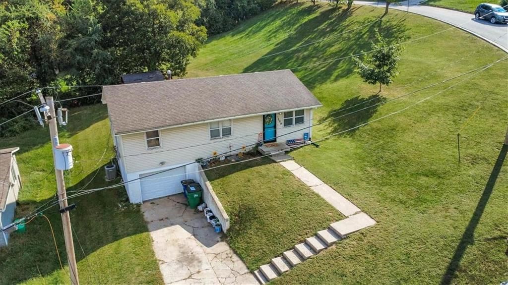1009 Mary Kay Lane — photo 21