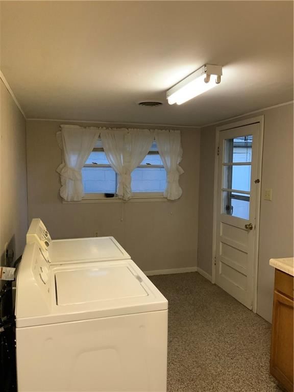 306 W Butler Street — photo 24