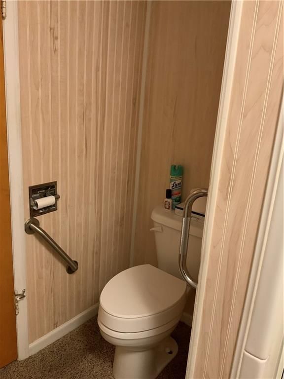 306 W Butler Street — photo 25