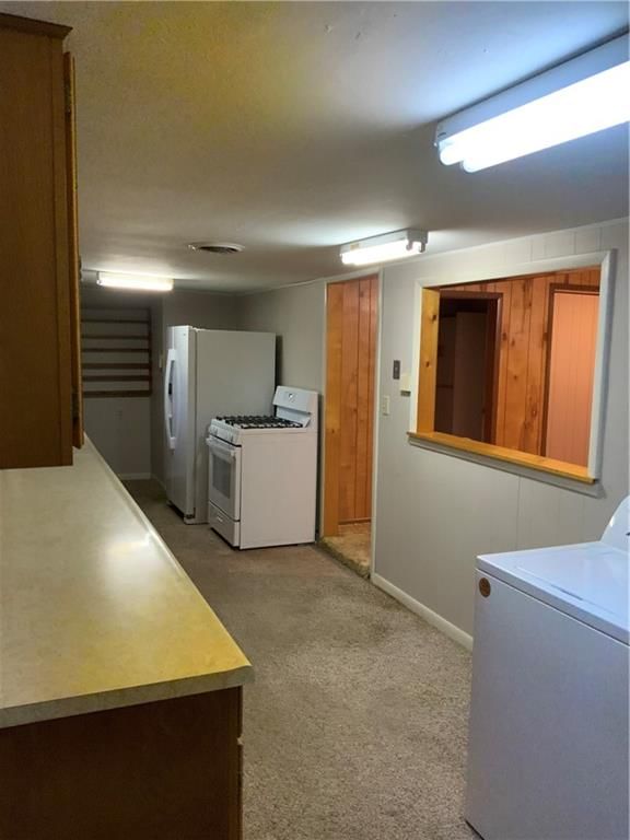 306 W Butler Street — photo 28