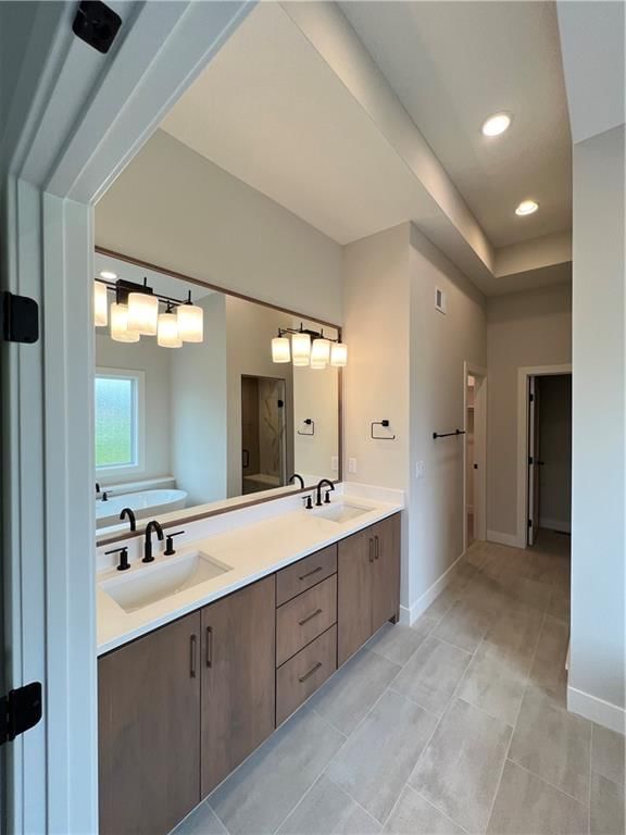 2407 W 177th Terrace — photo 9