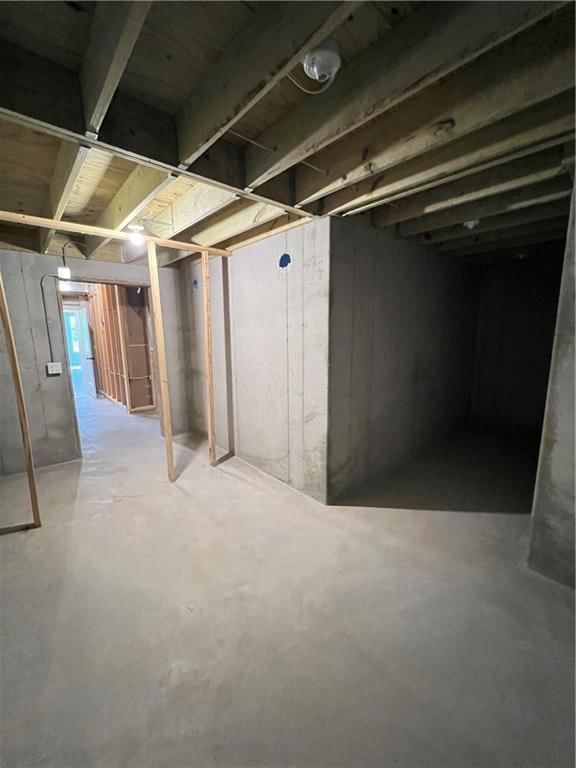 2407 W 177th Terrace — photo 17