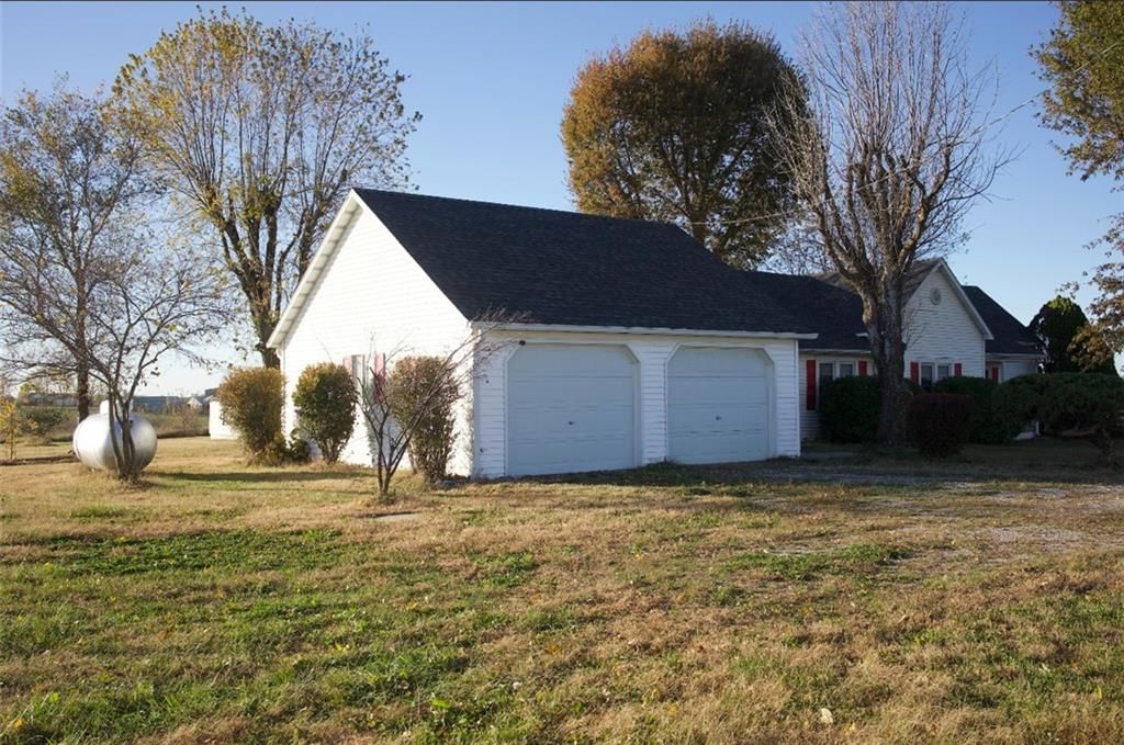 1240 NW Highway A — photo 4
