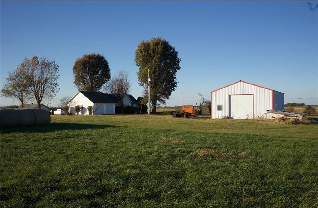 1240 NW Highway A — photo 9