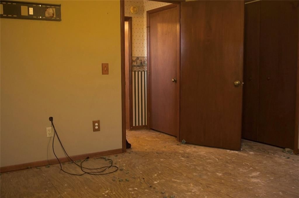 1240 NW Highway A — photo 14