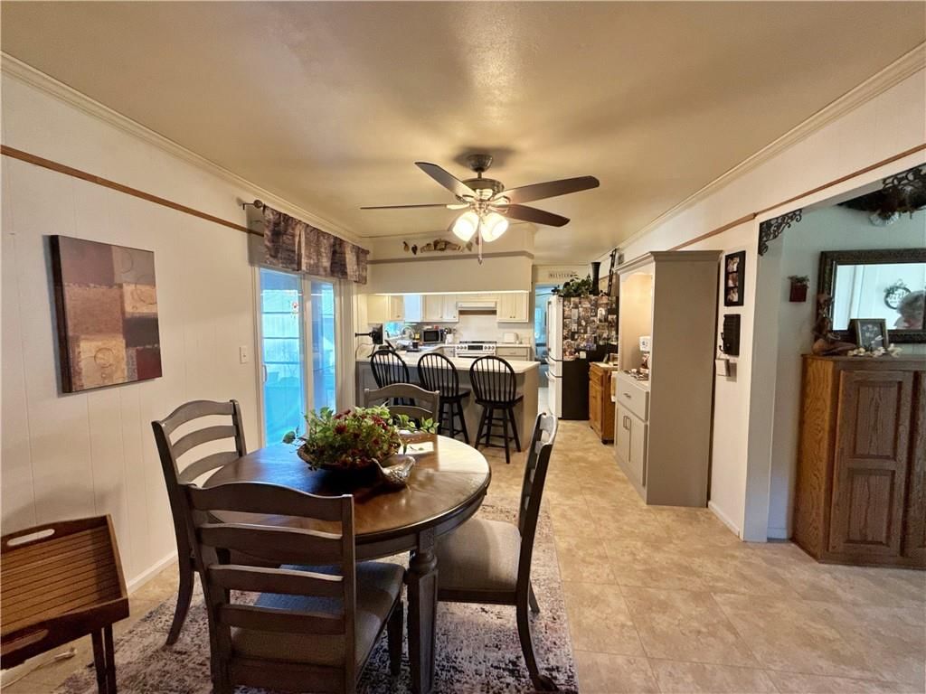 2601 E 8th Street — photo 12
