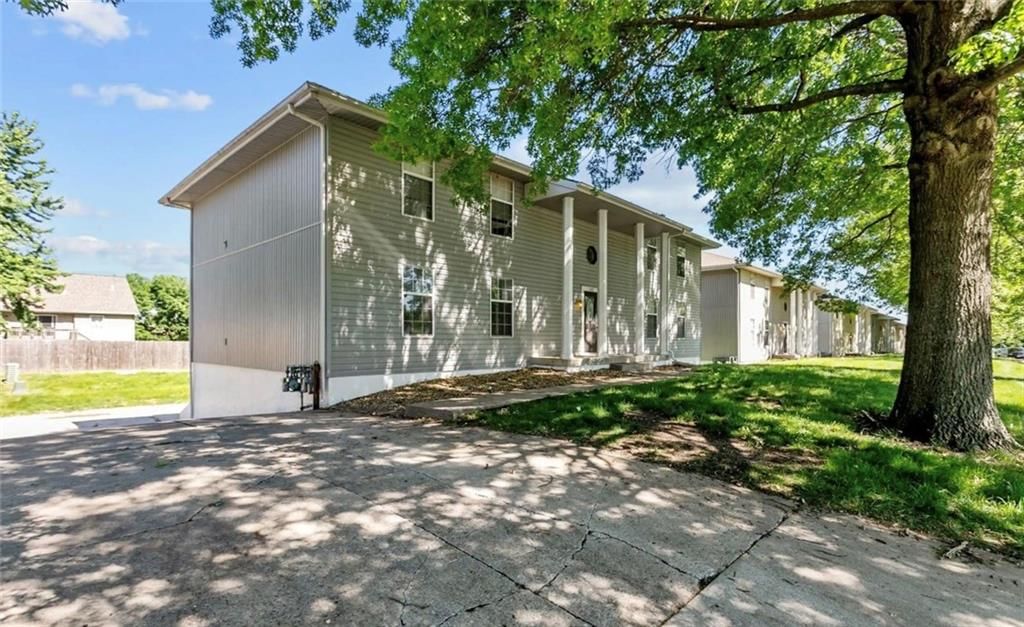 207 NW Barr Road — photo 3