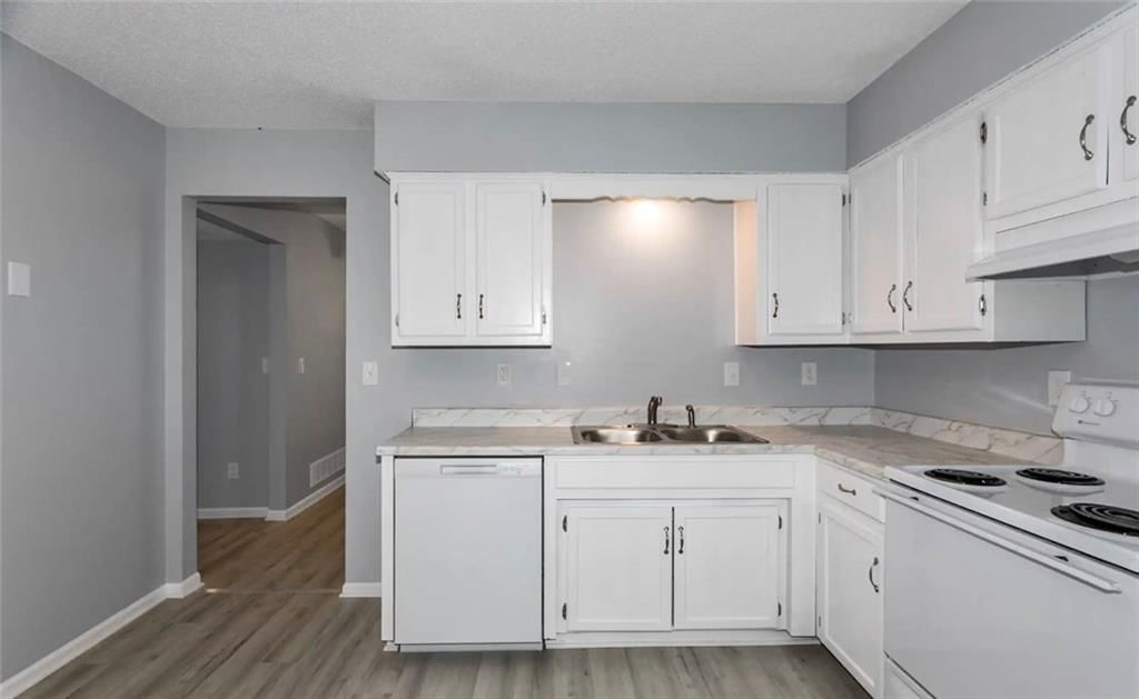 207 NW Barr Road — photo 9