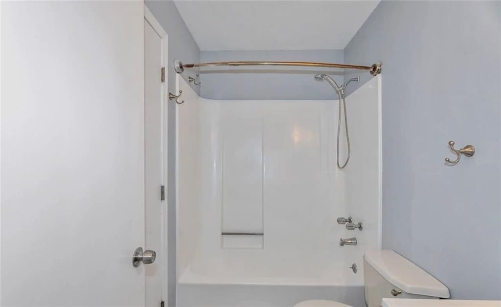 209 NW Barr Road — photo 3