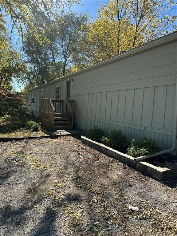 812 N Ward Road — photo 3